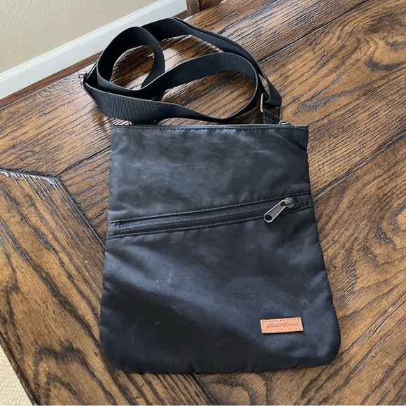 Eddie Bauer Women’s Bag Purse Crossbody Black Travel Beach Small, - Picture 2 of 16